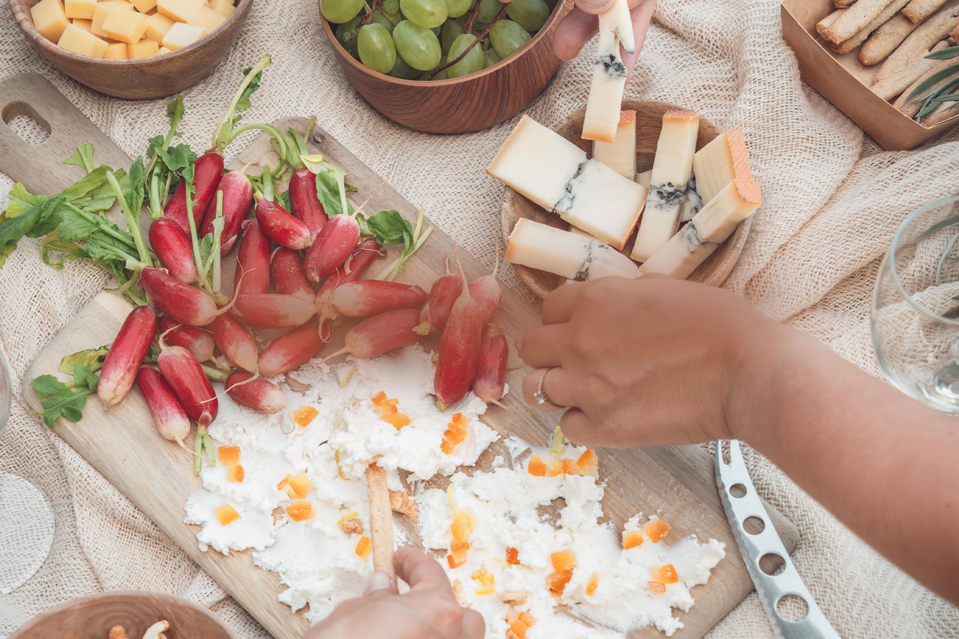fruitiere-des-coteaux-de-seille-jura-plateau-raclette